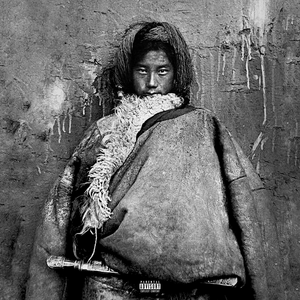 沙滩12人群体交视频
